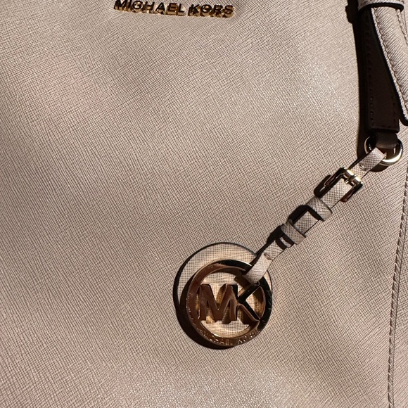 Michael Kors Purse - Picture 3 of 8